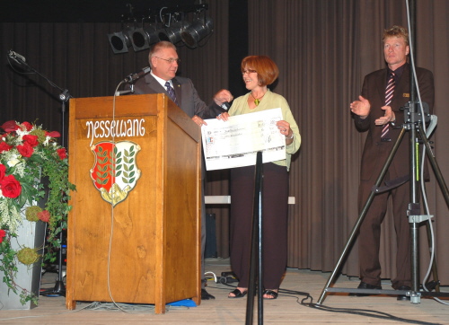 Scheck�bergabe CFI-Aktiv